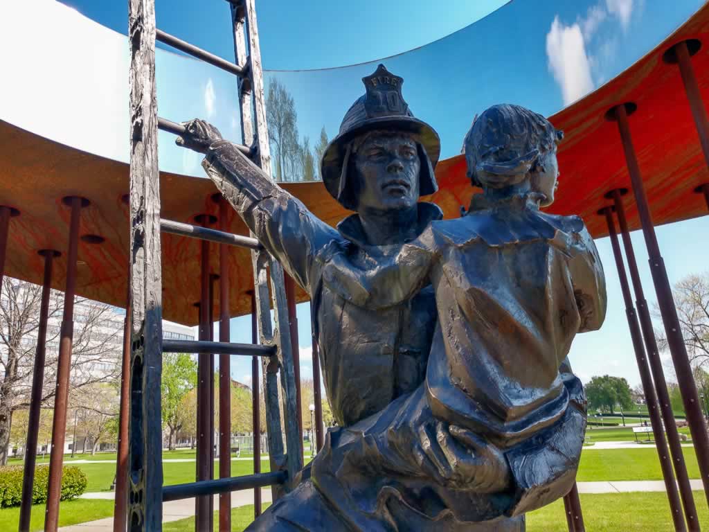 St Paul 04 Firefighters Memorial
