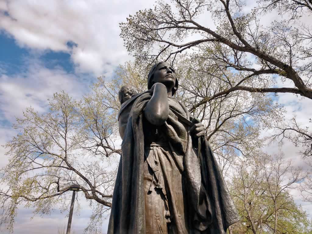 North Dakota Bismarck State Capitol Sacagawea
